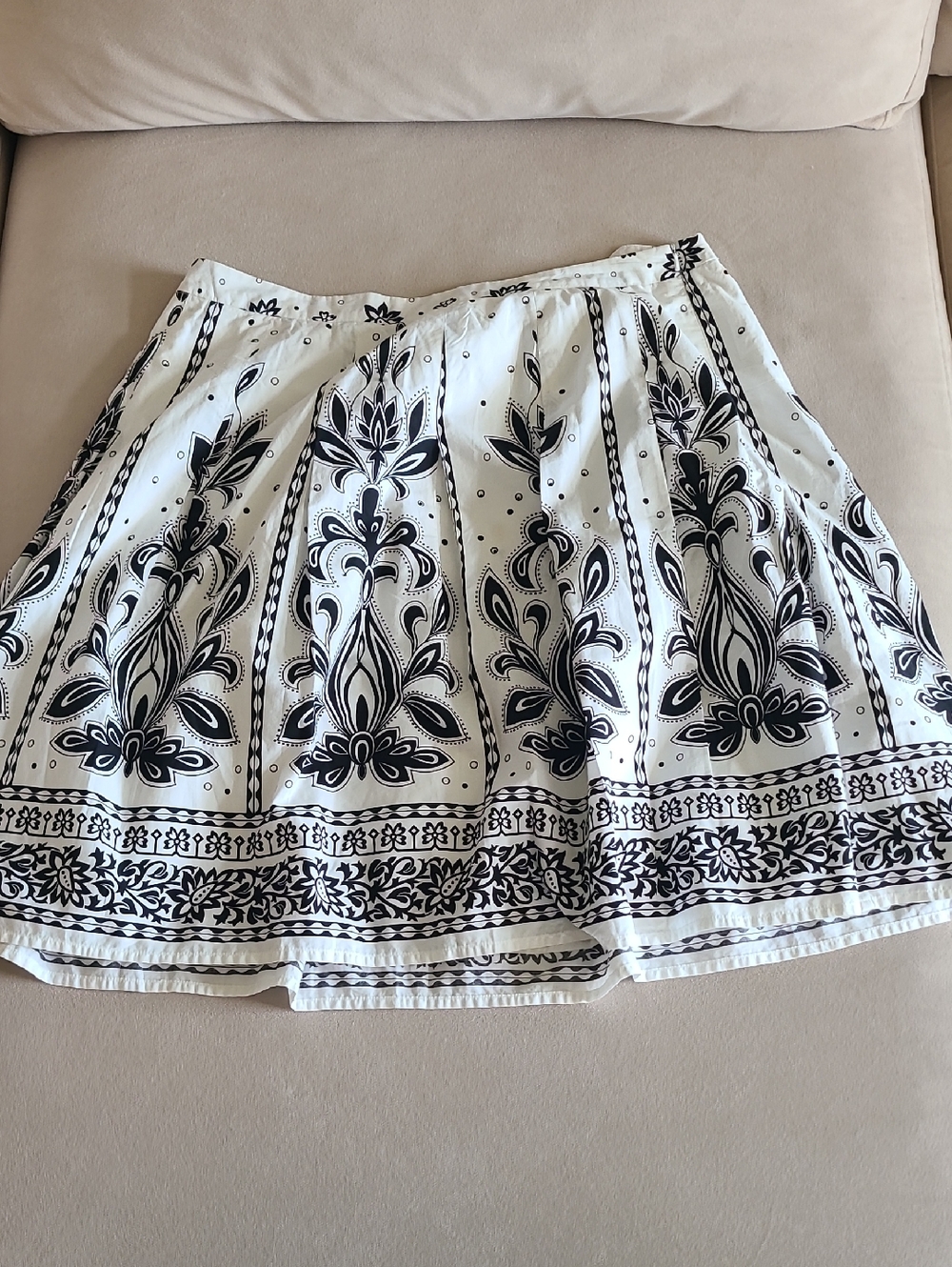 Talbots Black and White Pleated A-line Skirt